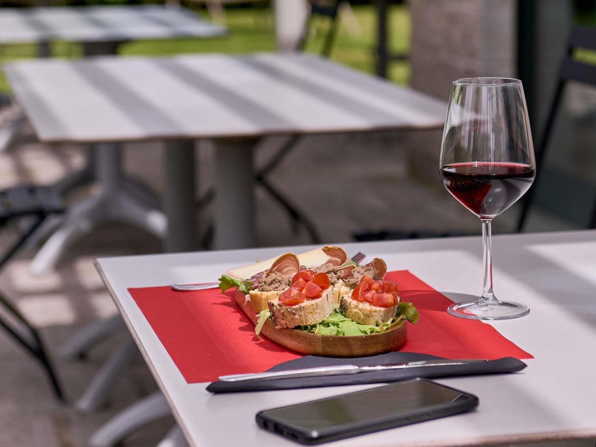Hotel Ibis Firenze Prato Est Campi Bisenzio Exteriör bild