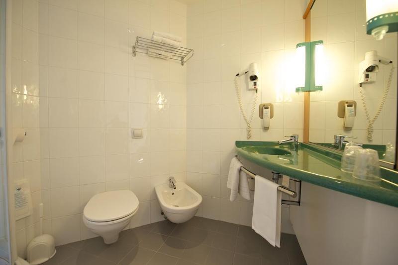 Hotel Ibis Firenze Prato Est Campi Bisenzio Exteriör bild