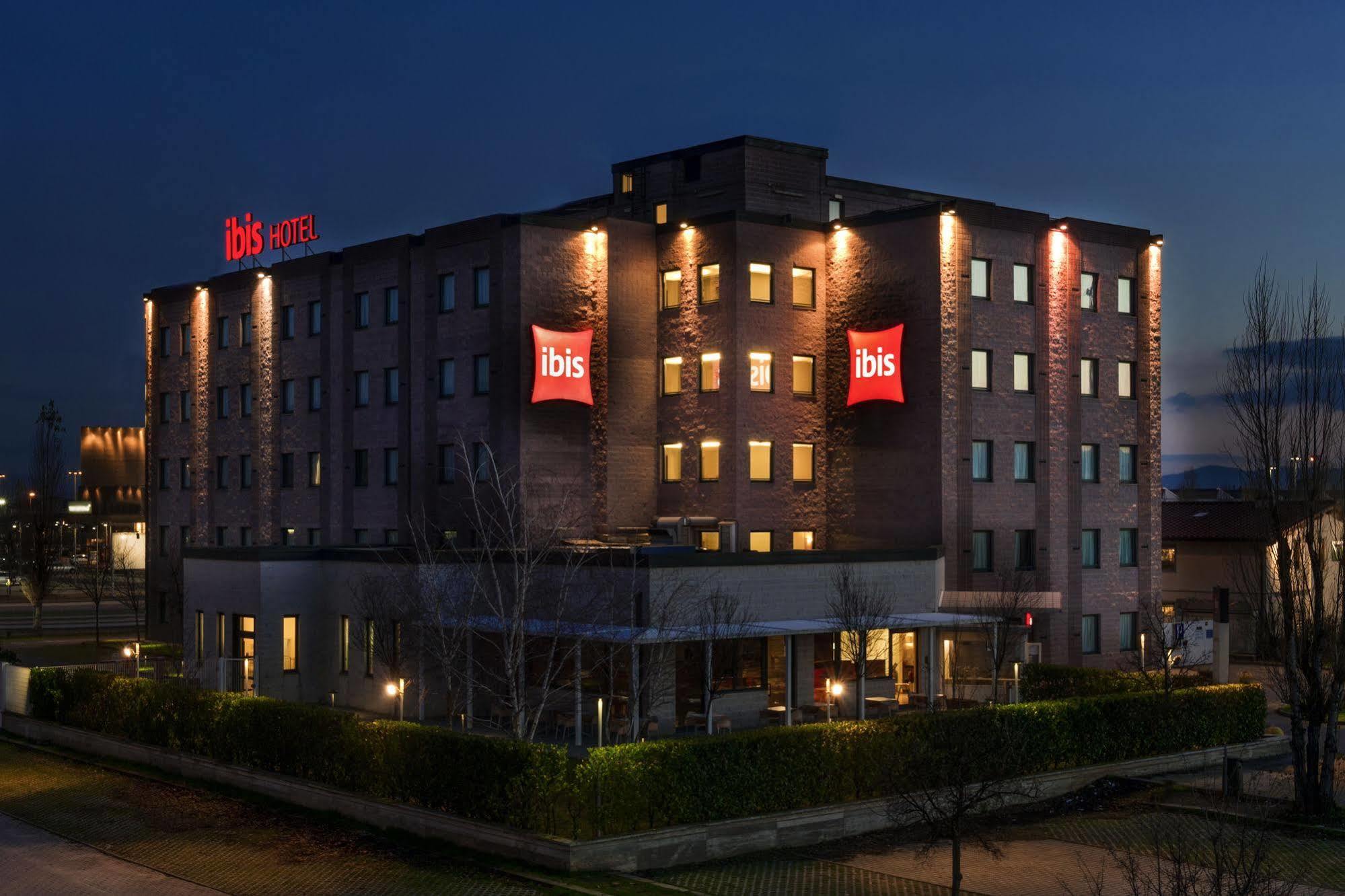 Hotel Ibis Firenze Prato Est Campi Bisenzio Exteriör bild